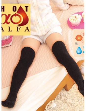 日本 SUNFAMILY 發熱保暖舒緩保濕五趾襪黑色